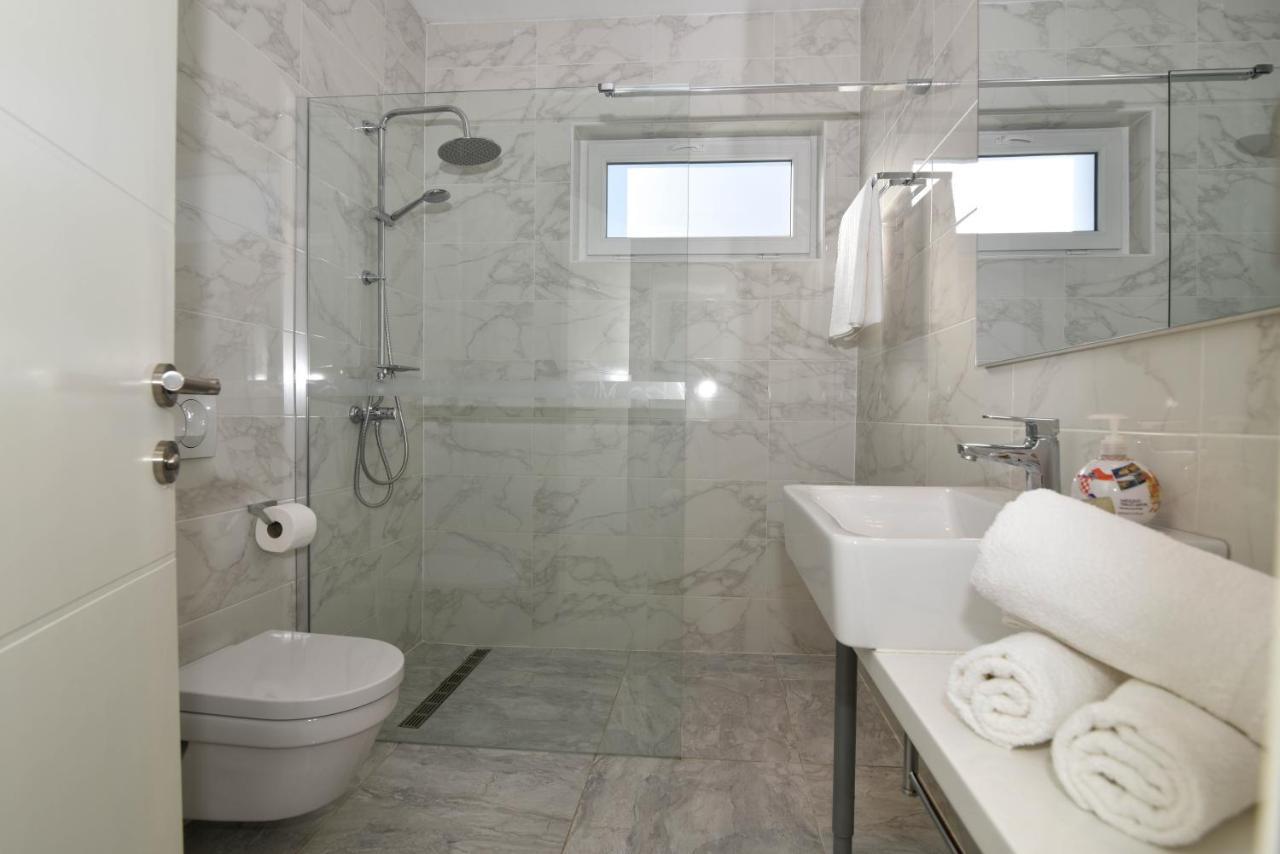 Apartment Deluxe Villa Carlotta Zadar Bagian luar foto