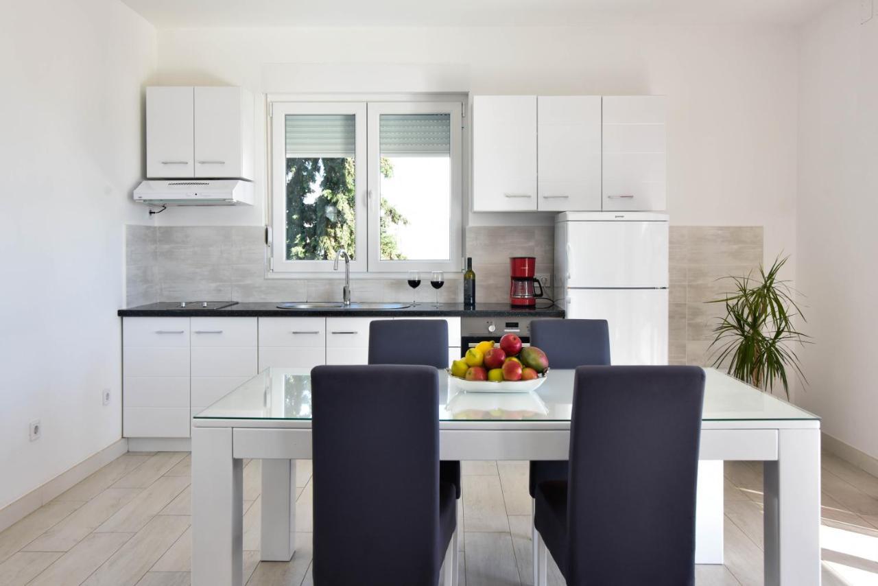 Apartment Deluxe Villa Carlotta Zadar Bagian luar foto