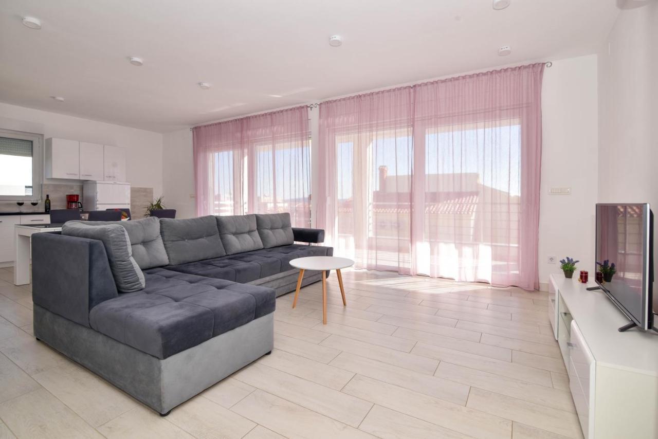 Apartment Deluxe Villa Carlotta Zadar Bagian luar foto